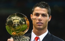 saba体育-古稀剑客的追梦路，七旬老人执剑向世锦赛